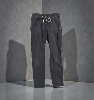 Vuori Women's Ripstop Climber Pant in Charcoal Grey